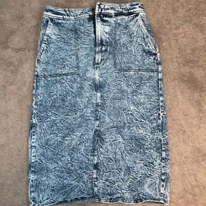 Medium length acid wash Jean shirt